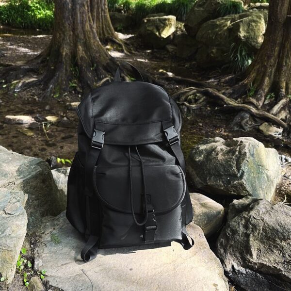 Outdoor Sports 27L Large-capacity Waterproof Twill Fabric Multi-functional Backpack for Hiking, Mountaineering and Skiing